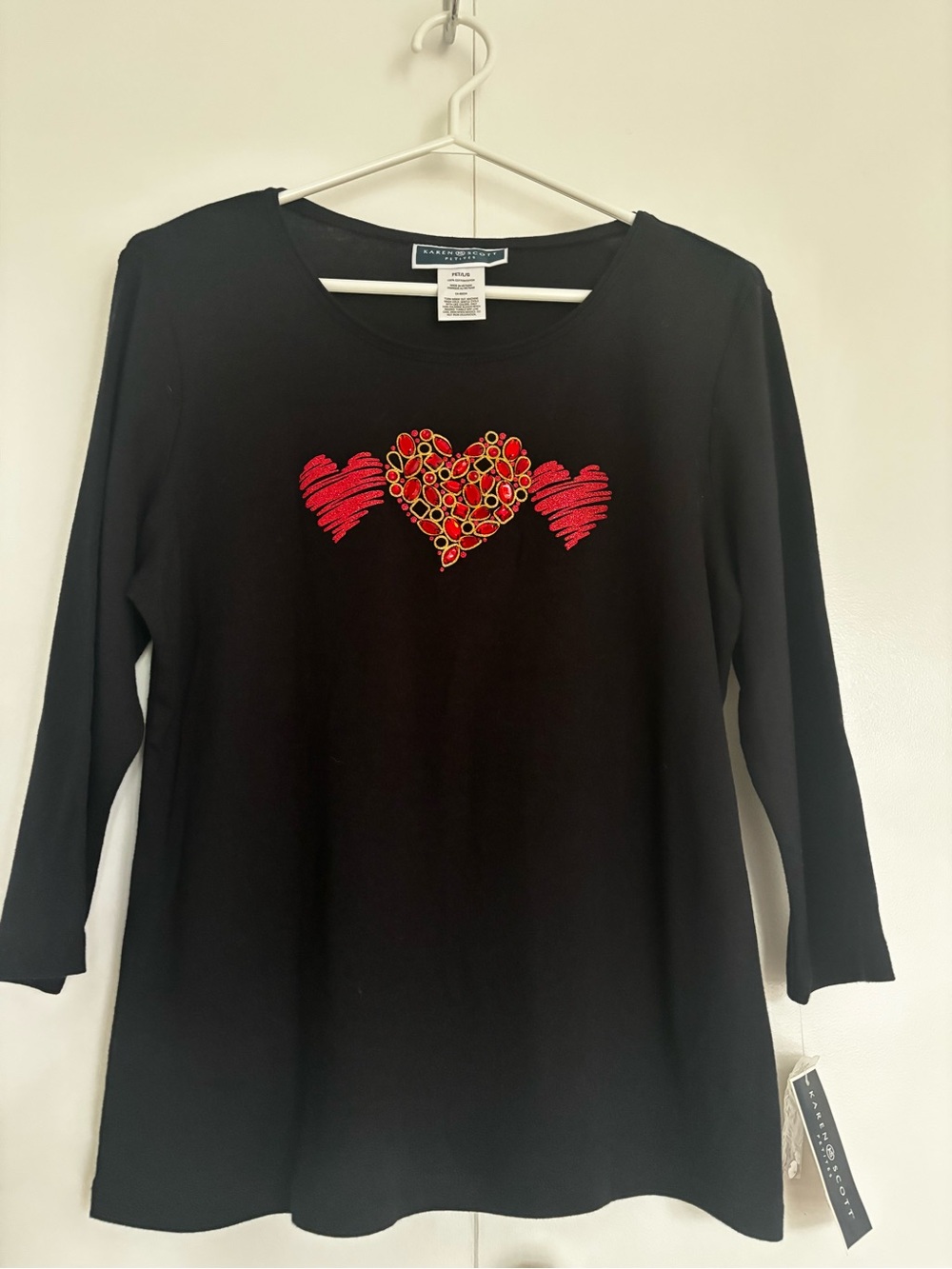3 for $15😍 Karen Scott Cotton Long Sleeve Top with Red Heart Embellishments